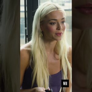 Livvy Dunne is a wired headphone girl - knots included  #womenshealth